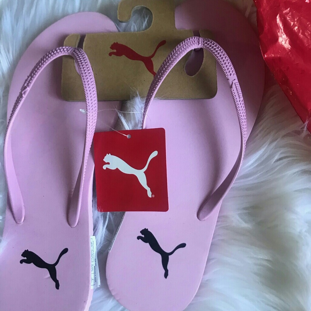 Puma flip flops
